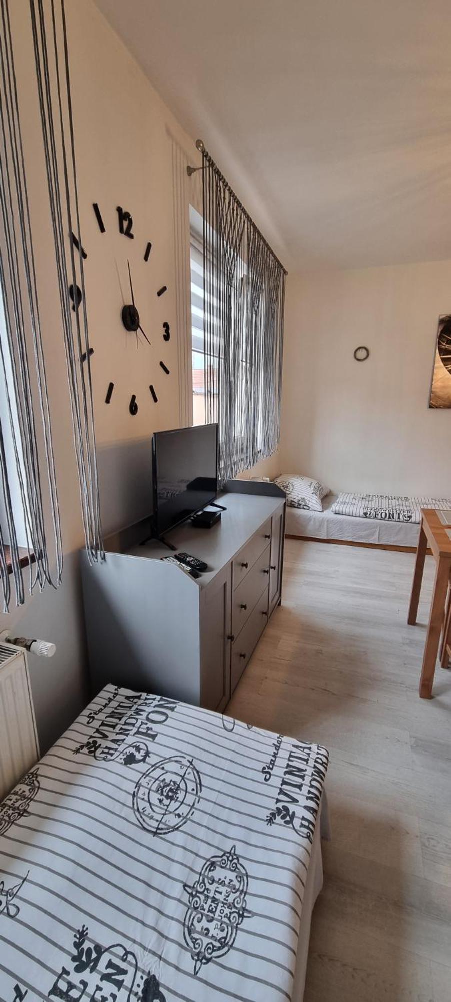 Noclegi Bud-Len Świebodzice Esterno foto